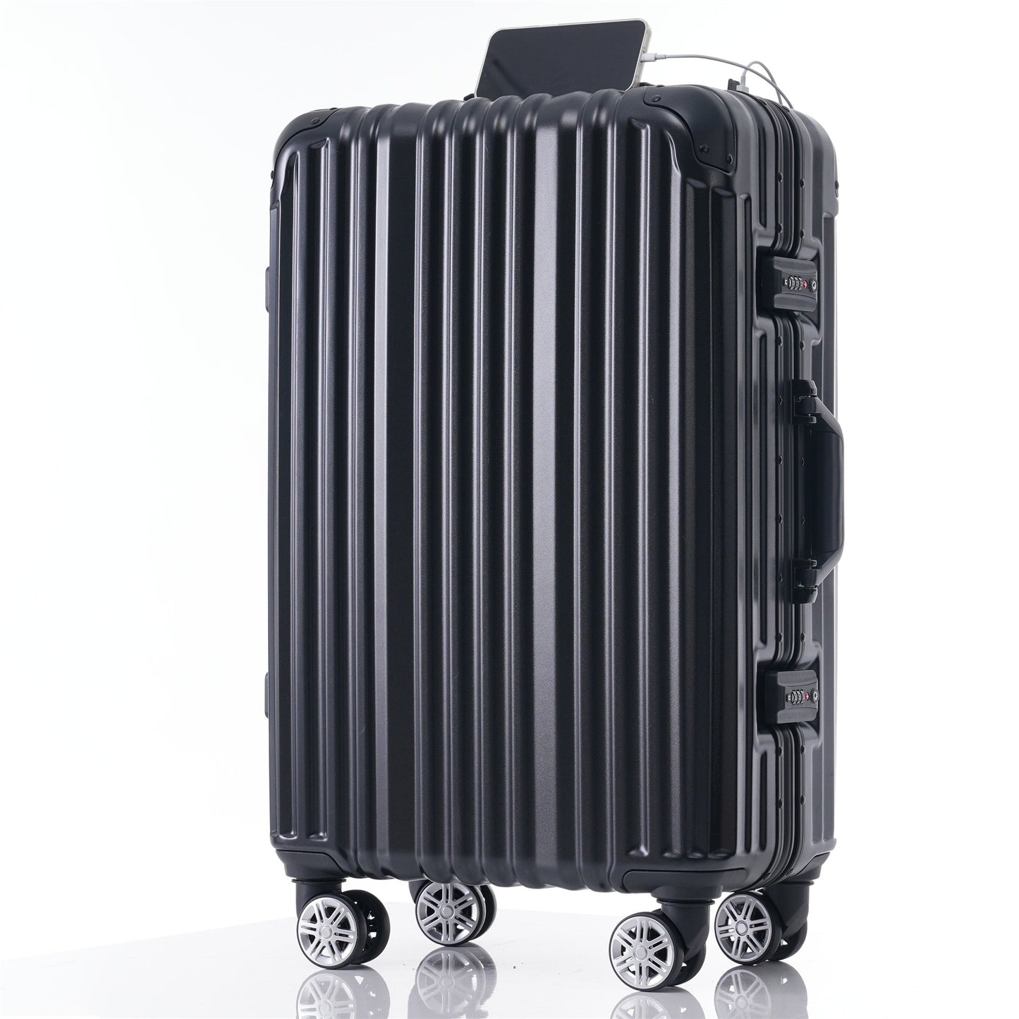 Carry-On Aluminum 24''